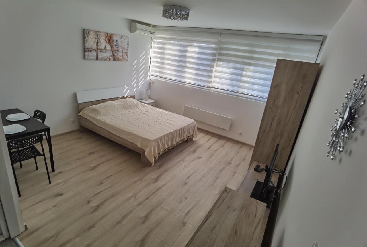 贝尔格莱德Apartman Lena Banovo Brdo公寓 外观 照片
