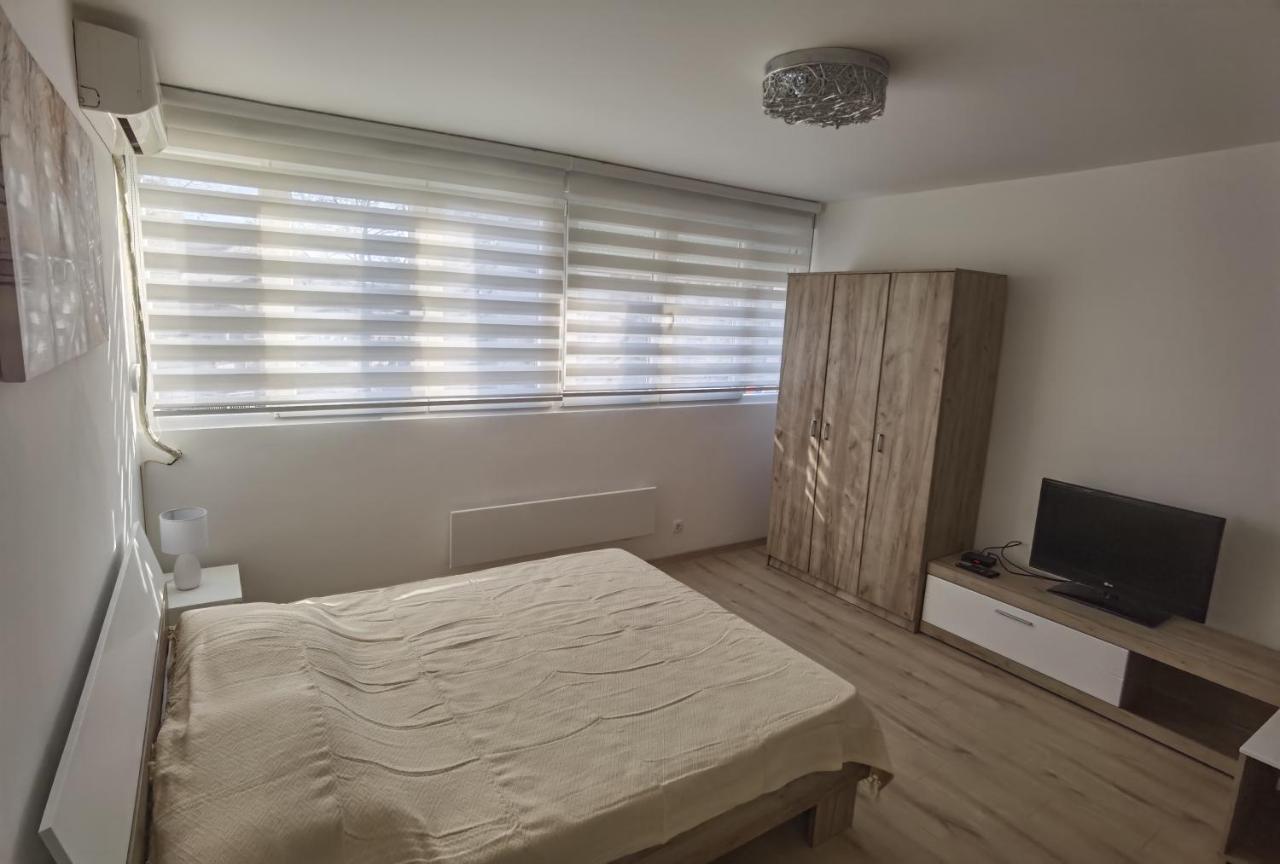 贝尔格莱德Apartman Lena Banovo Brdo公寓 外观 照片