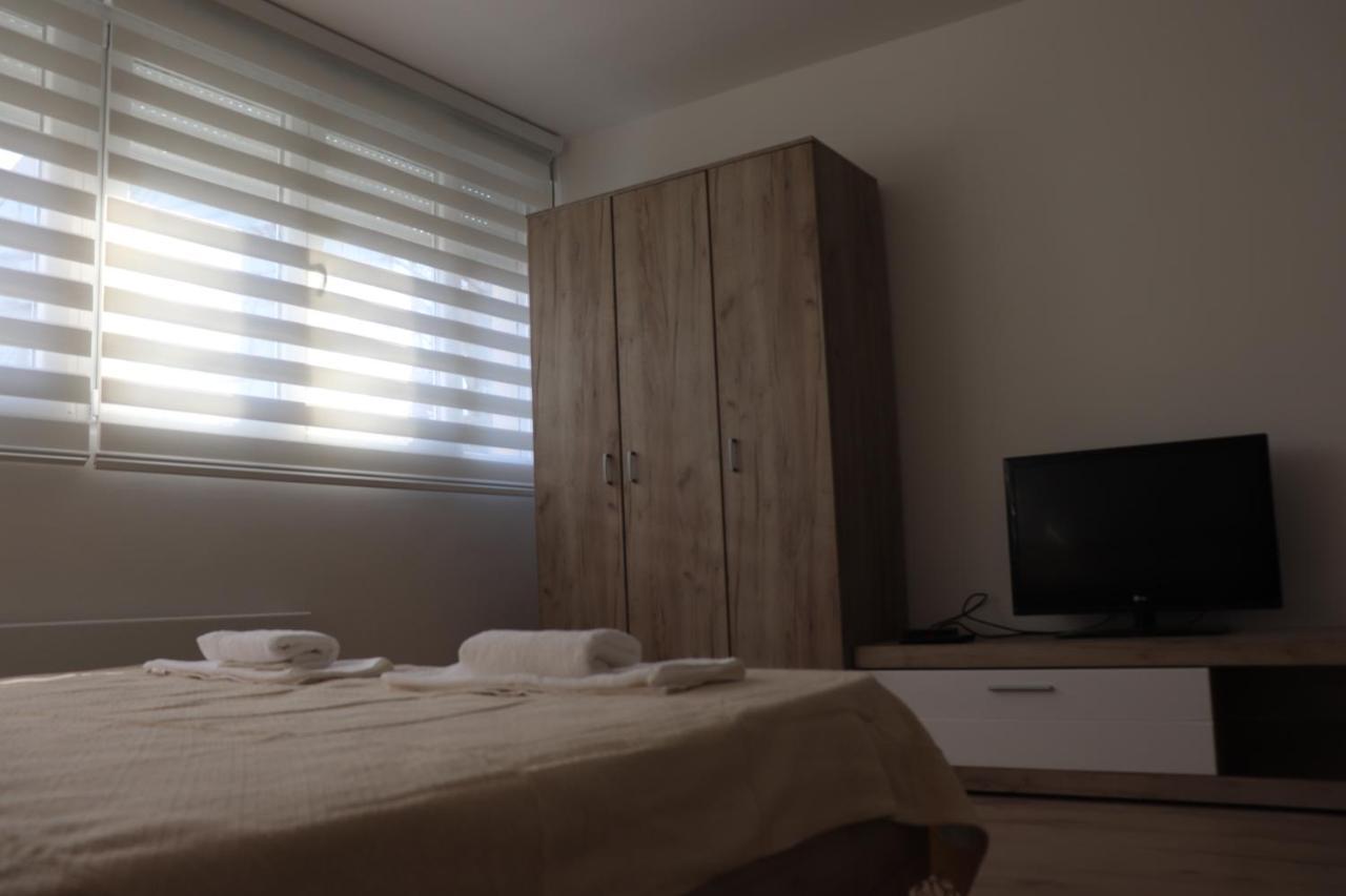 贝尔格莱德Apartman Lena Banovo Brdo公寓 外观 照片